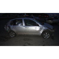 Продам а/м Mazda Demio битый