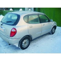 Продам а/м Daihatsu Storia битый